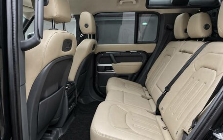 Land Rover Defender II, 2021 год, 7 600 000 рублей, 25 фотография