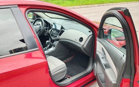 Chevrolet Cruze II, 2010 год, 750 000 рублей, 9 фотография