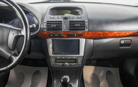 Toyota Avensis III рестайлинг, 2005 год, 739 000 рублей, 18 фотография