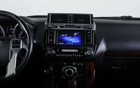 Toyota Land Cruiser Prado 150 рестайлинг 2, 2014 год, 3 990 000 рублей, 12 фотография