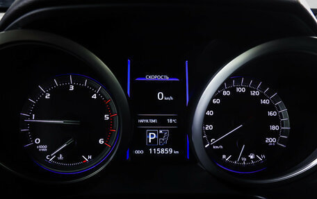 Toyota Land Cruiser Prado 150 рестайлинг 2, 2014 год, 3 990 000 рублей, 13 фотография