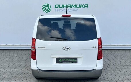 Hyundai H-1 II рестайлинг, 2016 год, 2 190 000 рублей, 6 фотография