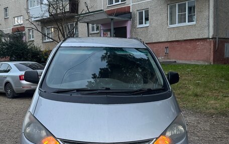 Toyota Estima III рестайлинг -2, 2001 год, 600 000 рублей, 2 фотография