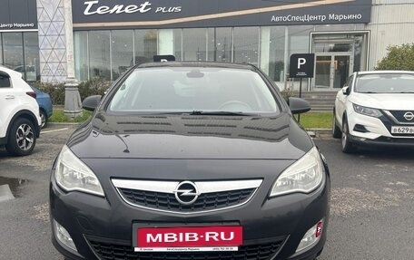 Opel Astra J, 2011 год, 549 000 рублей, 3 фотография