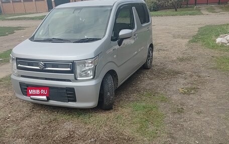 Suzuki Wagon R VI, 2017 год, 750 000 рублей, 2 фотография