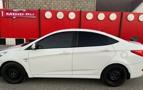Hyundai Solaris II рестайлинг, 2016 год, 730 000 рублей, 3 фотография