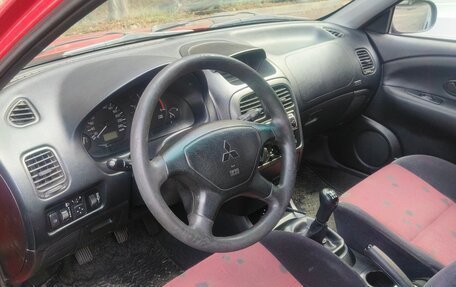 Mitsubishi Carisma I, 2000 год, 220 000 рублей, 10 фотография