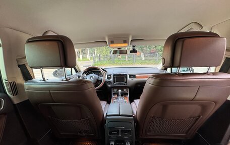 Volkswagen Touareg III, 2012 год, 2 190 000 рублей, 11 фотография