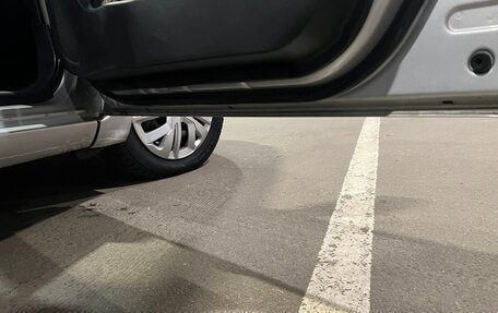 Toyota Yaris III рестайлинг, 2006 год, 465 000 рублей, 9 фотография