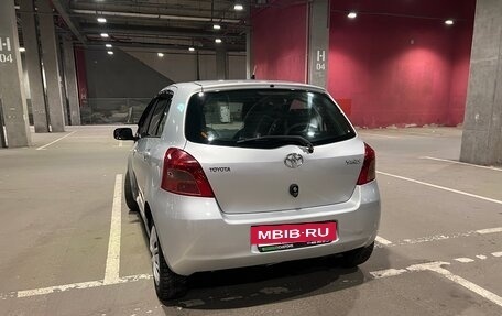 Toyota Yaris III рестайлинг, 2006 год, 465 000 рублей, 6 фотография