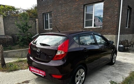 Hyundai Solaris II рестайлинг, 2012 год, 620 000 рублей, 4 фотография