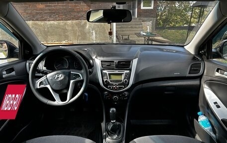 Hyundai Solaris II рестайлинг, 2012 год, 620 000 рублей, 8 фотография