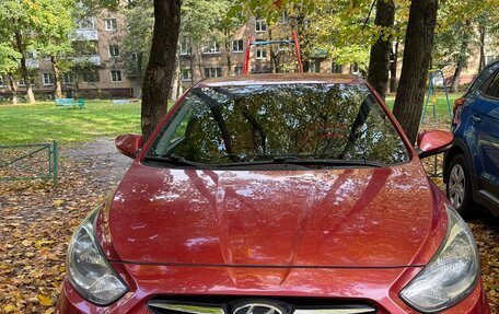 Hyundai Solaris II рестайлинг, 2011 год, 670 000 рублей, 1 фотография
