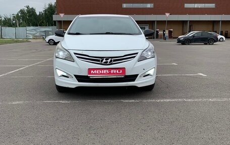 Hyundai Solaris II рестайлинг, 2016 год, 680 000 рублей, 1 фотография