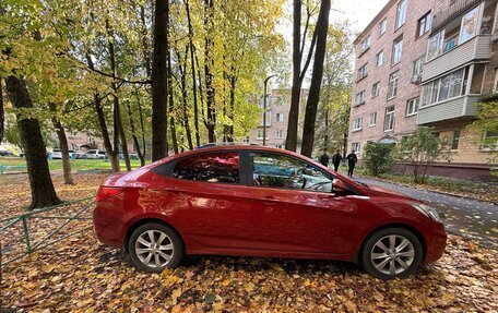 Hyundai Solaris II рестайлинг, 2011 год, 670 000 рублей, 3 фотография