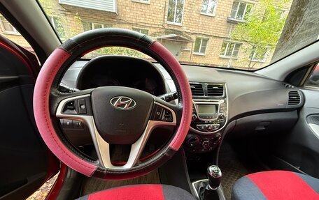 Hyundai Solaris II рестайлинг, 2011 год, 670 000 рублей, 8 фотография