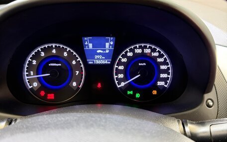 Hyundai Solaris II рестайлинг, 2011 год, 670 000 рублей, 12 фотография