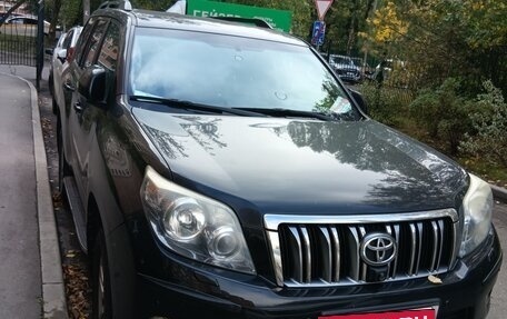 Toyota Land Cruiser Prado 150 рестайлинг 2, 2010 год, 2 750 000 рублей, 3 фотография
