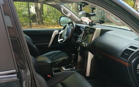 Toyota Land Cruiser Prado 150 рестайлинг 2, 2010 год, 2 750 000 рублей, 13 фотография