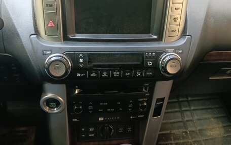 Toyota Land Cruiser Prado 150 рестайлинг 2, 2010 год, 2 750 000 рублей, 10 фотография