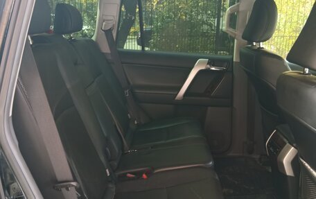 Toyota Land Cruiser Prado 150 рестайлинг 2, 2010 год, 2 750 000 рублей, 14 фотография