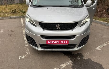Peugeot Traveller I, 2017 год, 2 120 000 рублей, 6 фотография