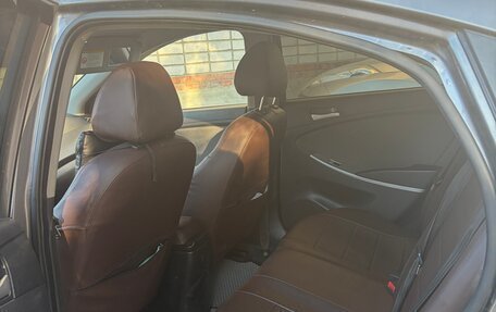 Hyundai Solaris II рестайлинг, 2012 год, 750 000 рублей, 8 фотография