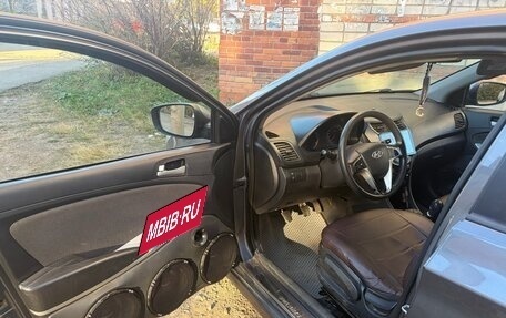 Hyundai Solaris II рестайлинг, 2012 год, 750 000 рублей, 4 фотография