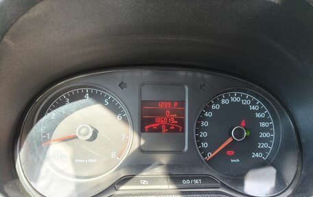 Volkswagen Polo VI (EU Market), 2011 год, 700 000 рублей, 6 фотография