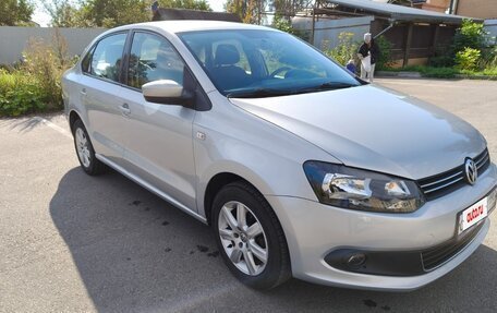 Volkswagen Polo VI (EU Market), 2011 год, 700 000 рублей, 3 фотография