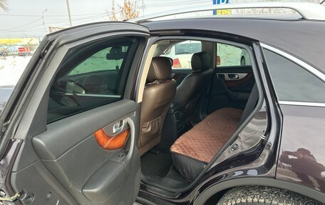 Infiniti FX II, 2013 год, 2 255 000 рублей, 26 фотография