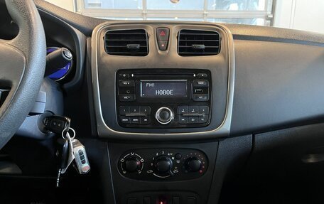 Renault Logan II, 2016 год, 770 000 рублей, 13 фотография