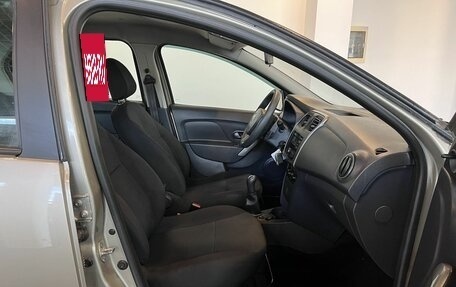 Renault Logan II, 2016 год, 770 000 рублей, 29 фотография