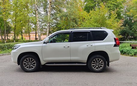 Toyota Land Cruiser Prado 150 рестайлинг 2, 2017 год, 4 650 000 рублей, 2 фотография