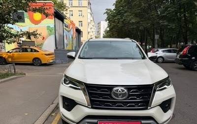 Toyota Fortuner II, 2022 год, 6 000 000 рублей, 1 фотография