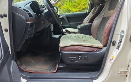 Toyota Land Cruiser Prado 150 рестайлинг 2, 2017 год, 4 650 000 рублей, 13 фотография