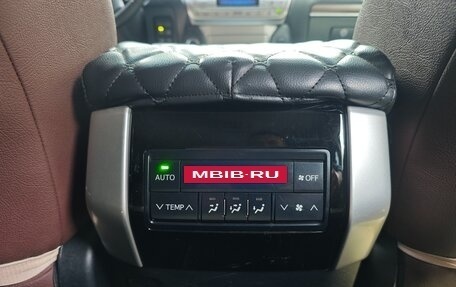 Toyota Land Cruiser Prado 150 рестайлинг 2, 2017 год, 4 650 000 рублей, 14 фотография