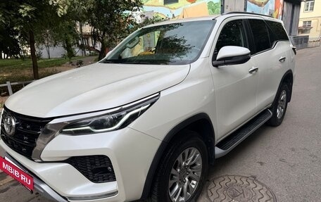 Toyota Fortuner II, 2022 год, 6 000 000 рублей, 6 фотография