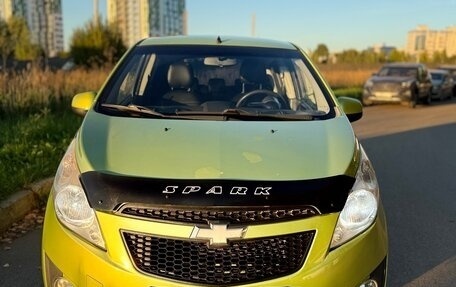 Chevrolet Spark III, 2011 год, 520 000 рублей, 2 фотография