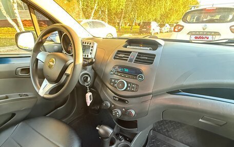 Chevrolet Spark III, 2011 год, 520 000 рублей, 5 фотография