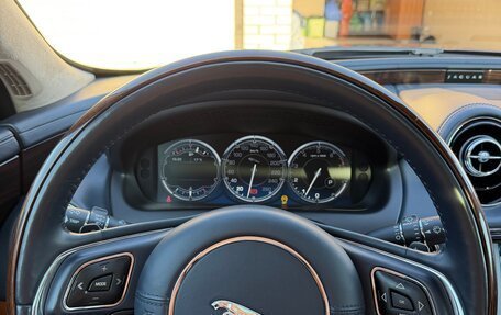 Jaguar XJ IV (X351), 2013 год, 2 425 000 рублей, 17 фотография