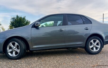 Volkswagen Jetta VI, 2008 год, 495 000 рублей, 3 фотография