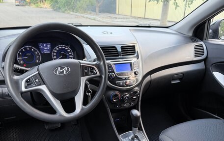 Hyundai Solaris II рестайлинг, 2013 год, 750 000 рублей, 8 фотография