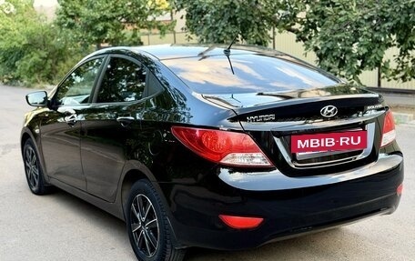 Hyundai Solaris II рестайлинг, 2013 год, 750 000 рублей, 6 фотография