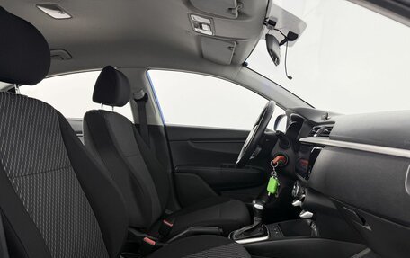 KIA Rio IV, 2018 год, 1 300 000 рублей, 18 фотография
