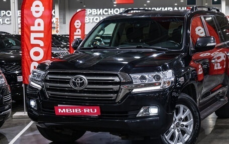 Toyota Land Cruiser 200, 2019 год, 7 500 000 рублей, 2 фотография