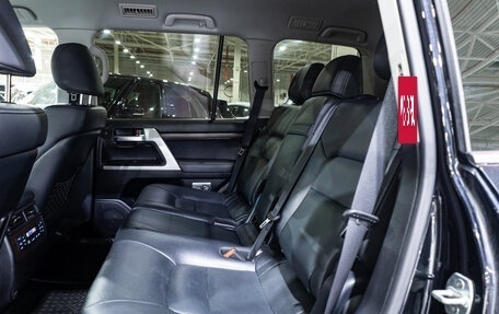 Toyota Land Cruiser 200, 2019 год, 7 500 000 рублей, 26 фотография