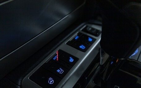Toyota Land Cruiser 200, 2019 год, 7 500 000 рублей, 22 фотография