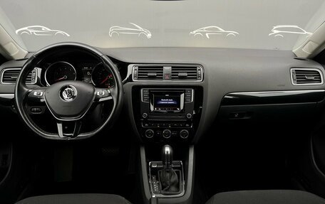 Volkswagen Jetta VI, 2017 год, 1 379 700 рублей, 6 фотография