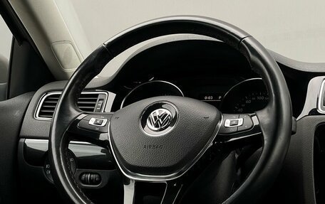 Volkswagen Jetta VI, 2017 год, 1 379 700 рублей, 22 фотография